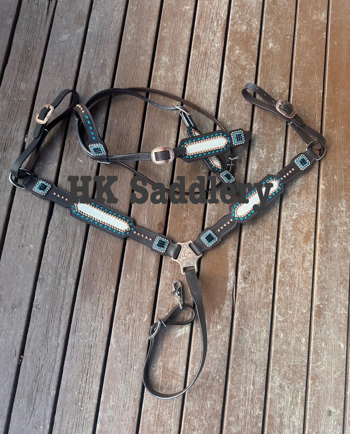 Chocolate/Turquoise Tack Set